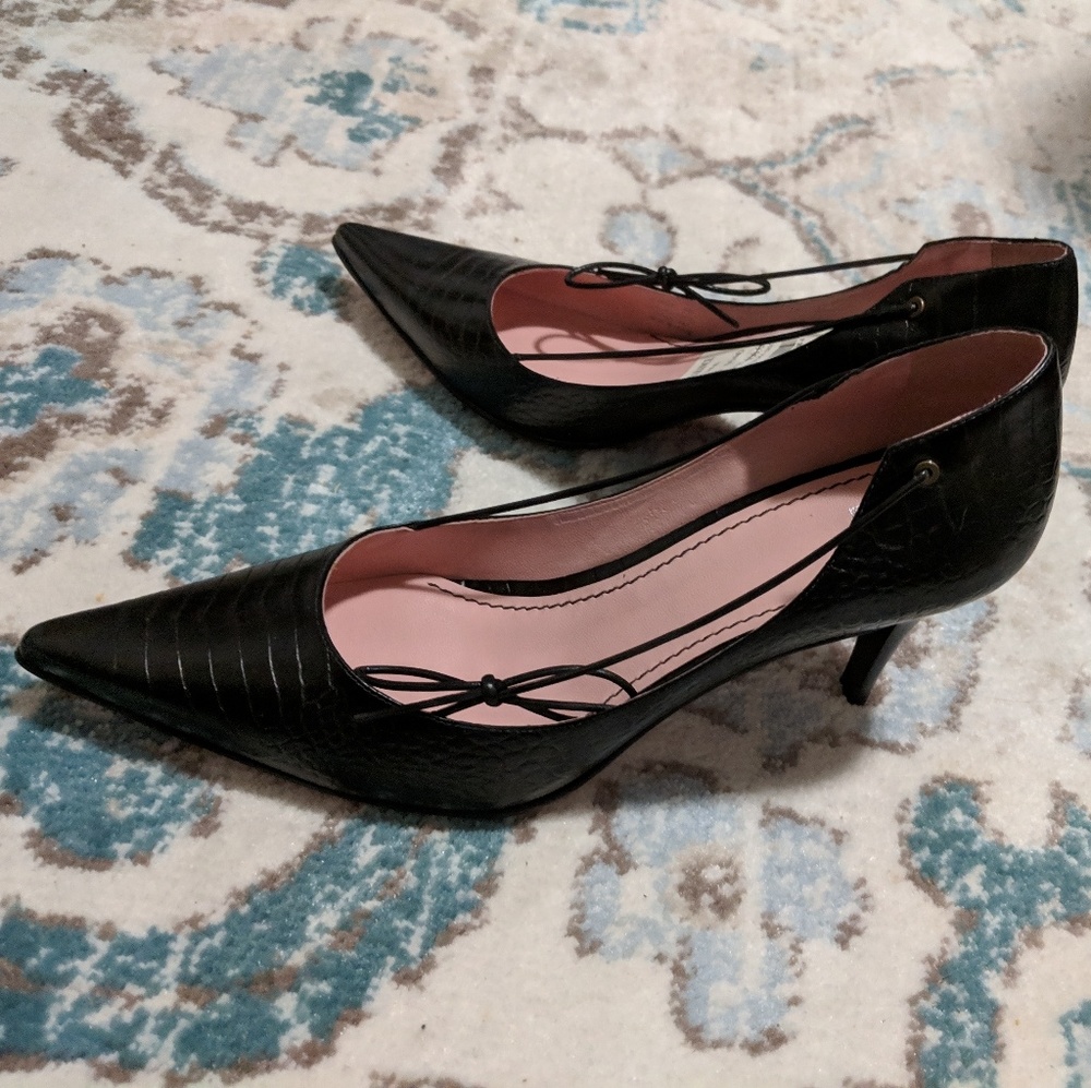 Tommy Hilfiger pointed toe leather heels